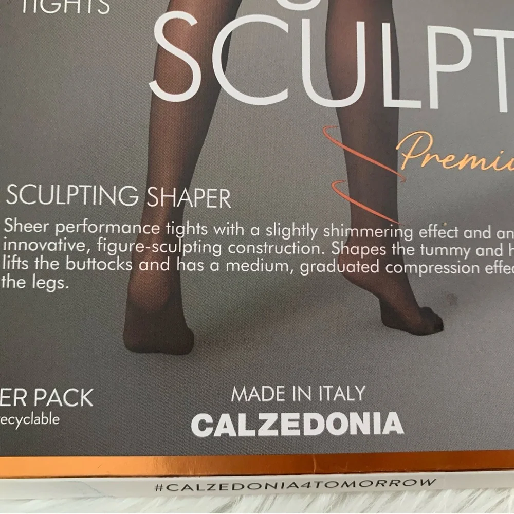 CALZEDONIA ladies 30 denier strong sculpt tights NWT sealed size S (T. 1/2)